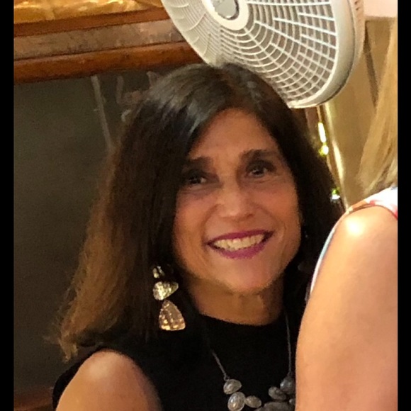 Meet your Posher, Stella - Picture 2 of 2